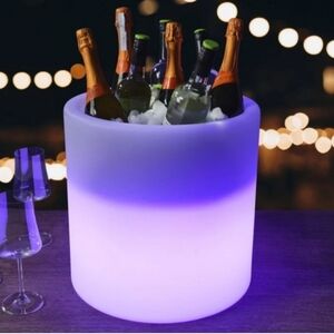 Towle Living Rechargeable LED 17-quart Beverage Tub, New